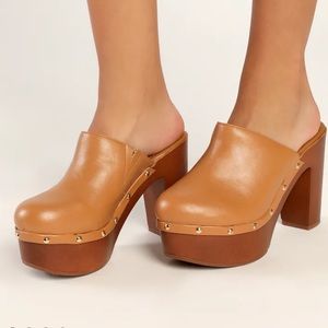 Chunky platform clog with studs